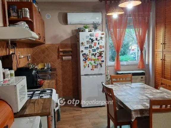 Eladó lakás Pécs 68 nm