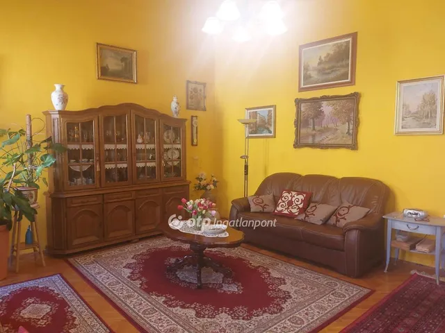 Eladó lakás Pécs 84 nm