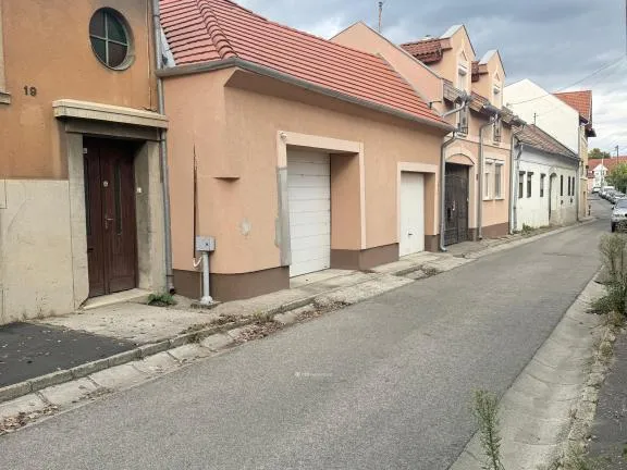 Eladó ház Pécs 206 nm