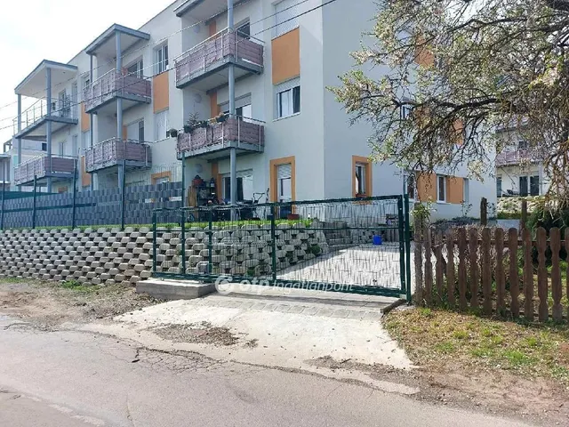 Eladó lakás Pécs 48 nm