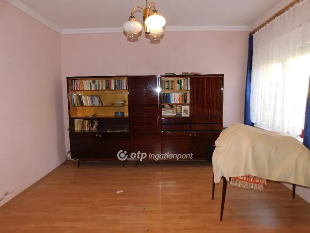 Eladó ház Pécs 255 nm