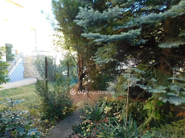 Eladó ház Pécs 255 nm