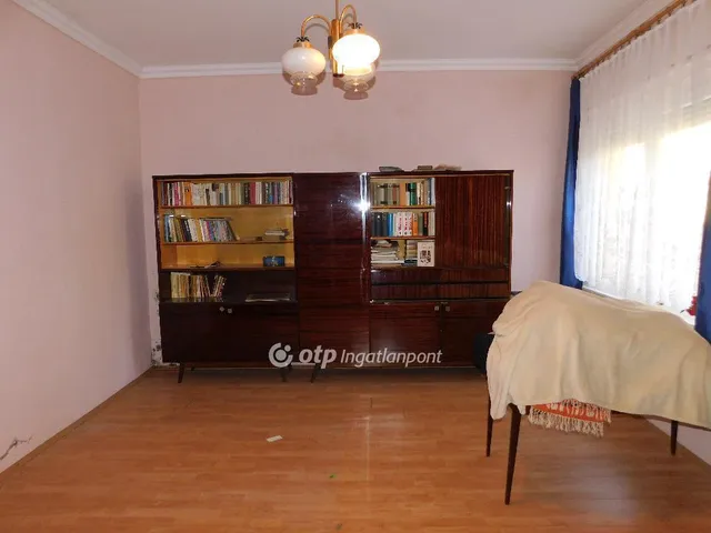 Eladó ház Pécs 255 nm