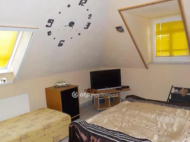 Eladó ház Balatonboglár 240 nm