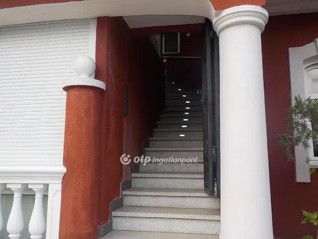 Eladó ház Balatonboglár 240 nm