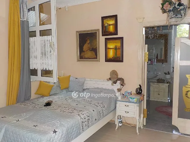 Eladó ház Balatonboglár 240 nm