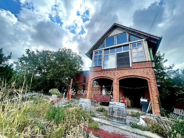 Eladó ház Pécs, Mecsekoldal 310 nm