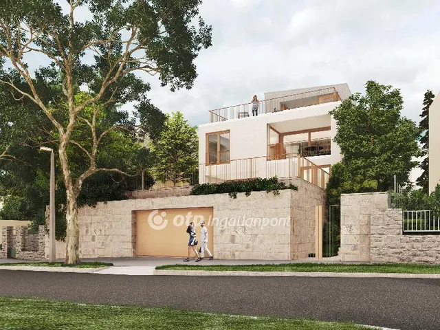 Eladó kereskedelmi és ipari ingatlan Pécs 9 nm