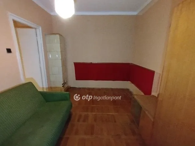 Eladó lakás Komló 50 nm