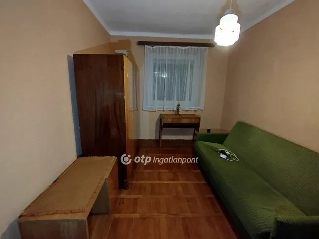 Eladó lakás Komló 50 nm