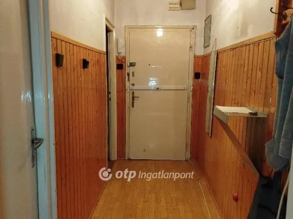 Eladó lakás Komló 50 nm