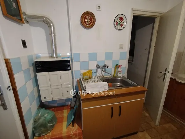 Eladó lakás Komló 50 nm