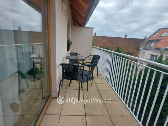 Eladó lakás Pécs, Belváros 82 nm