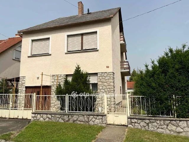 Eladó ház Pécs, Rigóder 136 nm