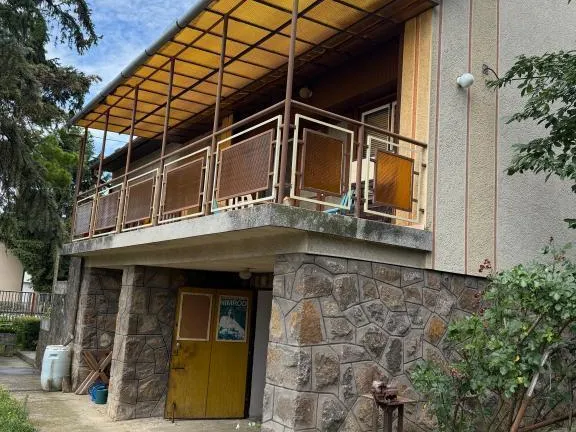 Eladó ház Geresdlak 200 nm