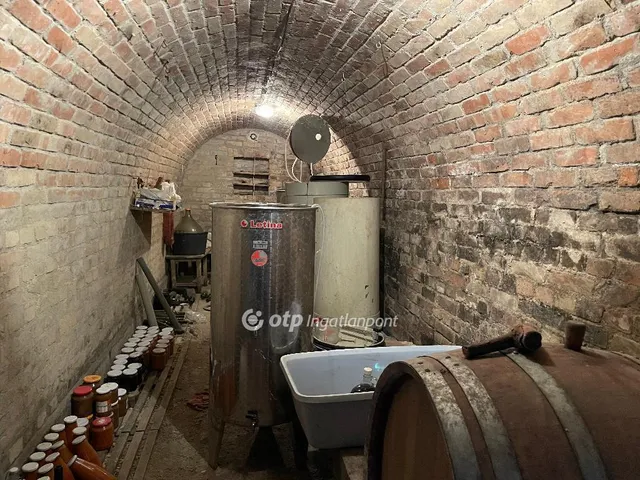 Eladó ház Pécs 310 nm