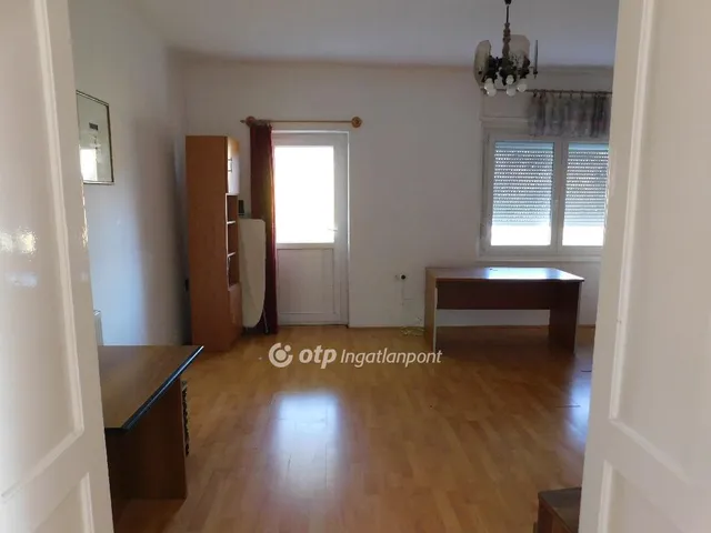 Eladó ház Pécs 255 nm
