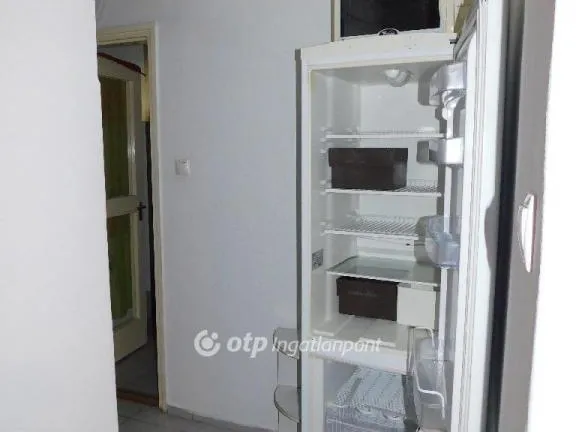 Eladó kereskedelmi és ipari ingatlan Pécs 255 nm