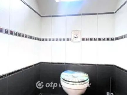 Eladó kereskedelmi és ipari ingatlan Pécs 363 nm