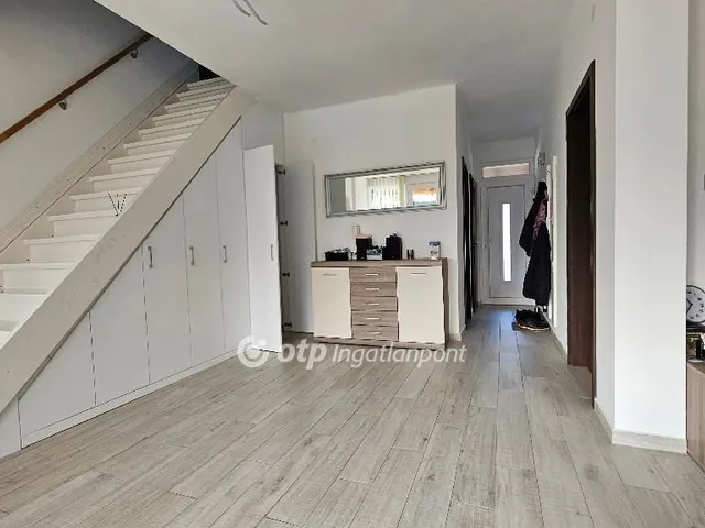 Eladó ház Balatonföldvár 166 nm