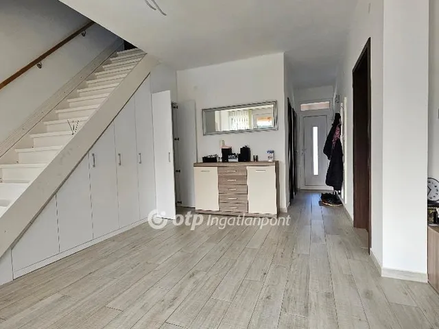 Eladó ház Balatonföldvár 166 nm