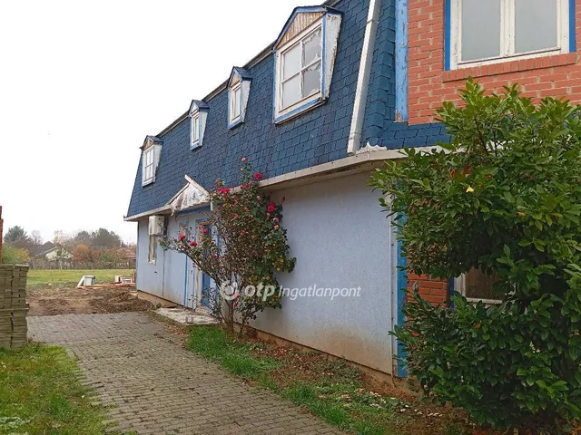 Eladó ház Balatonboglár 310 nm