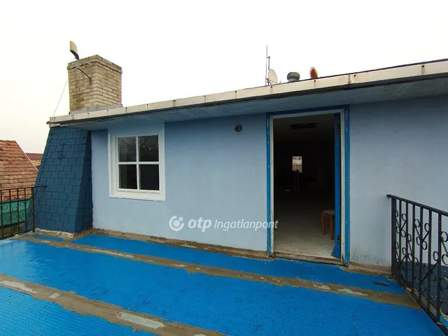 Eladó ház Balatonboglár 310 nm