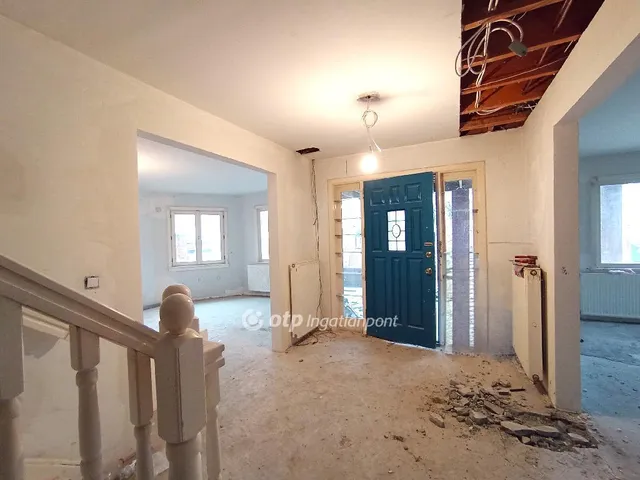 Eladó ház Balatonboglár 310 nm