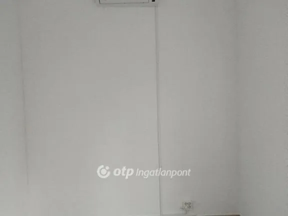 Kiadó kereskedelmi és ipari ingatlan Pécs 36 nm