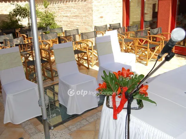 Eladó kereskedelmi és ipari ingatlan Pécs 538 nm