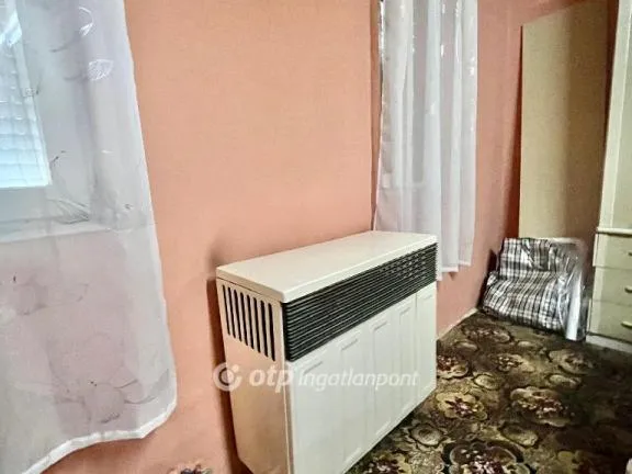 Eladó ház Szűr 68 nm