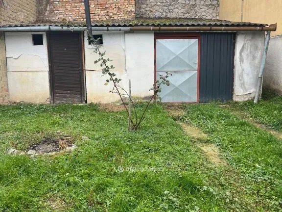 Eladó ház Szűr 68 nm