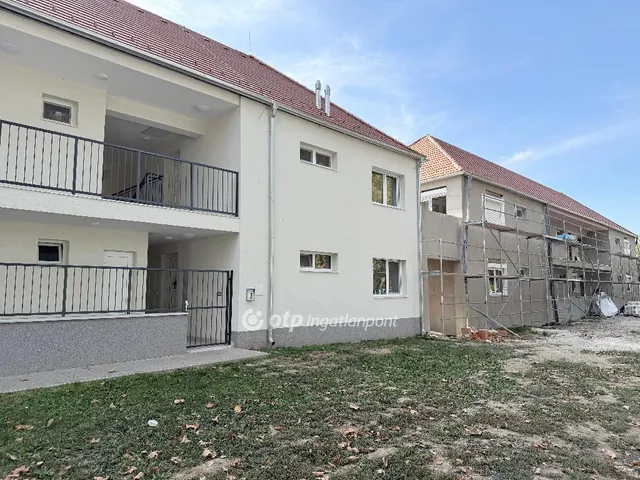 Eladó lakás Siklós 67 nm