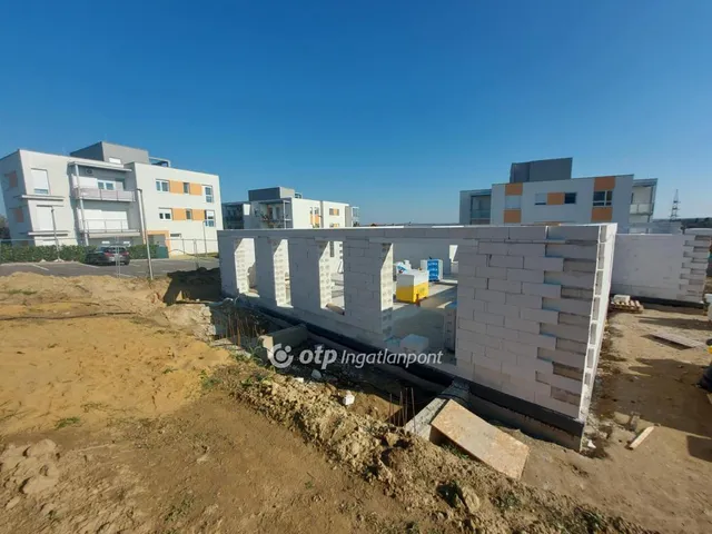 Eladó lakás Pécs 34 nm