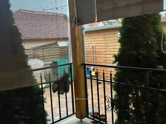 Kiadó ház Pécs 98 nm