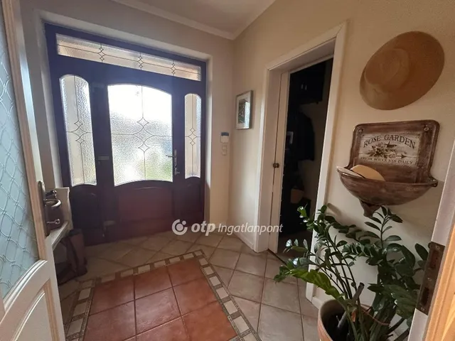 Eladó ház Siófok 361 nm