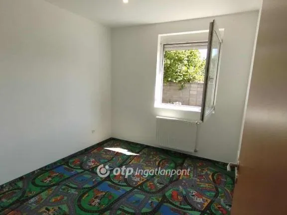 Eladó lakás Szentlőrinc 58 nm