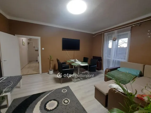 Eladó lakás Pécs, Budai városrész 54 nm