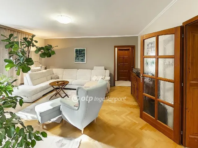 Eladó ház Pécs, Donátus 280 nm