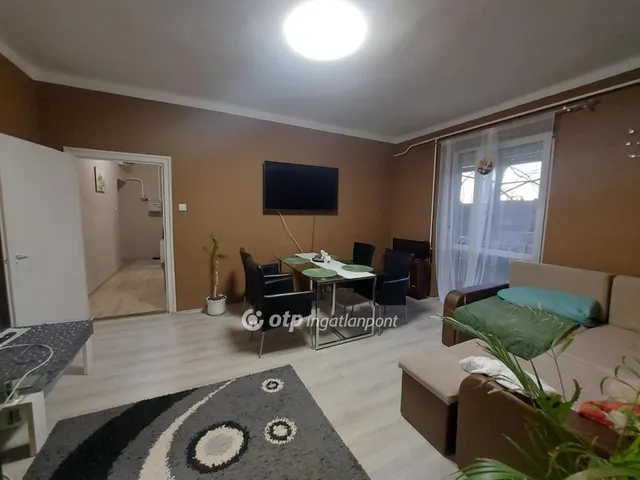 Eladó lakás Pécs, Budai városrész 54 nm