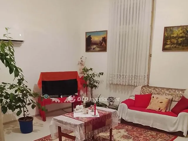 Eladó ház Barcs 176 nm