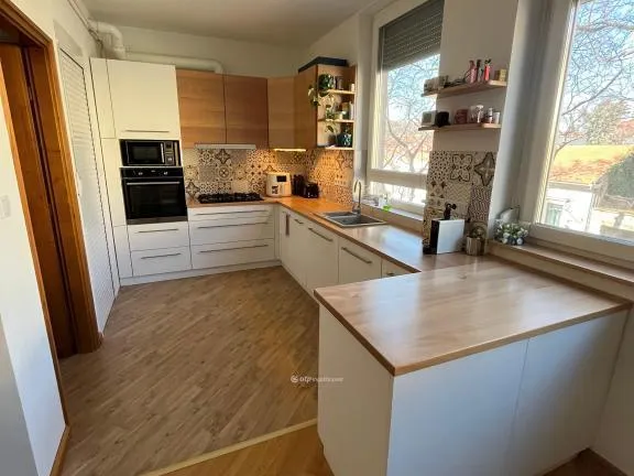 Eladó lakás Pécs, Belváros 91 nm