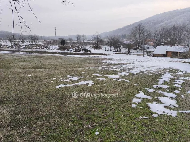 Eladó telek Villánykövesd 3198 nm