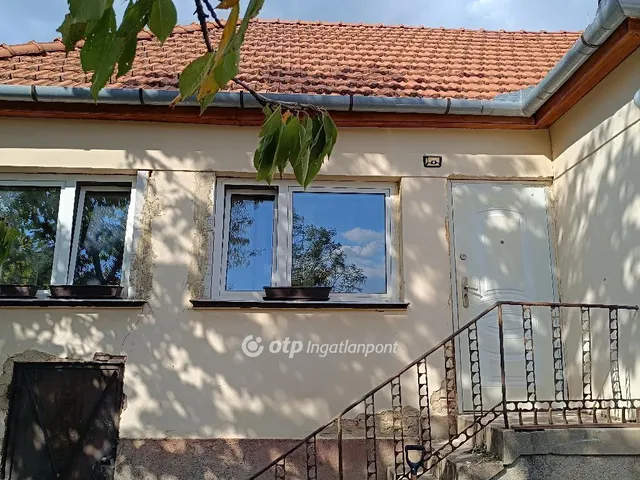 Eladó ház Pécs, Patacs 97 nm