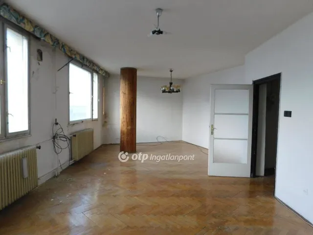 Eladó lakás Pécs 85 nm