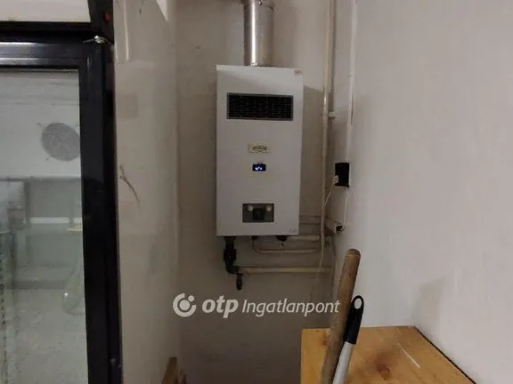 Eladó kereskedelmi és ipari ingatlan Szőkéd 160 nm