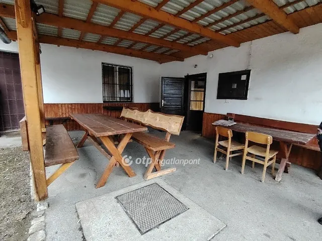 Eladó ház Szőkéd 160 nm