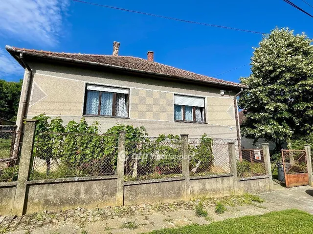 Eladó ház Csikóstőttős 153 nm