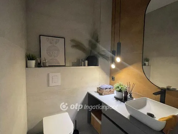 Eladó lakás Pécs 83 nm