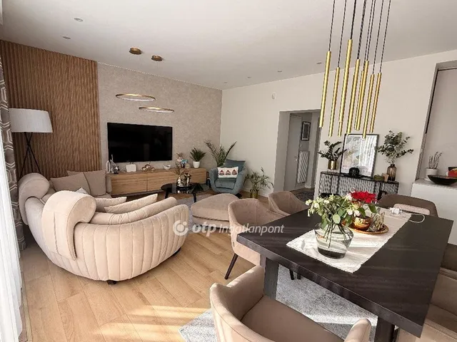 Eladó lakás Pécs 83 nm